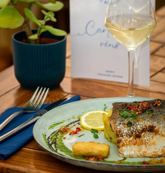 Il Trio - Restaurant bistronomique sur le vieux port de Marseille sur le fameuse place aux huiles - les meilleurs restaurant de Marseille