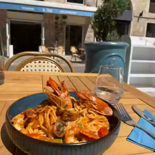 Il Trio - Restaurant bistronomique sur le vieux port de Marseille sur le fameuse place aux huiles - Restaurant poulpe Marseille